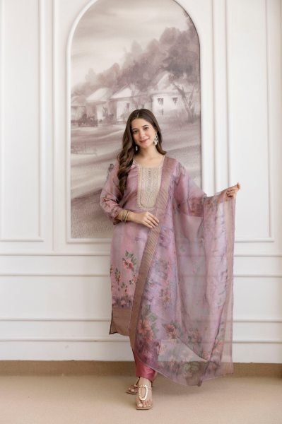 Plush Pearl Pink Viscose Straight Kurti Set With Embroidered At Manufacturer India Embroidery Kurtis 