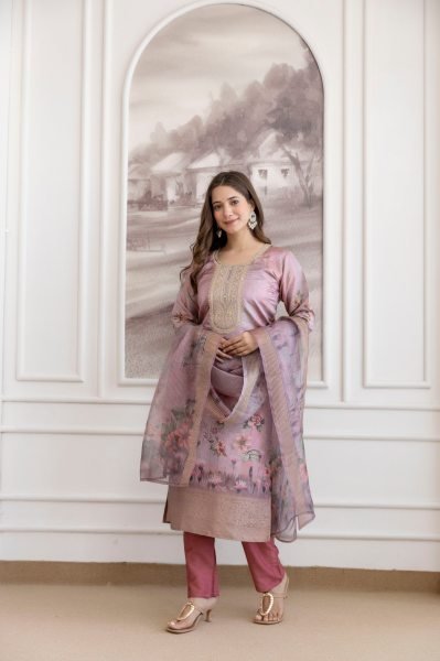 Plush Pearl Pink Viscose Straight Kurti Set With Embroidered At Manufacturer India Embroidery Kurtis 