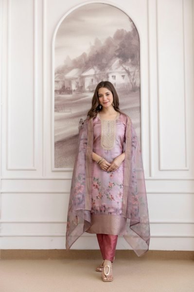 Plush Pearl Pink Viscose Straight Kurti Set With Embroidered At Manufacturer India Embroidery Kurtis 