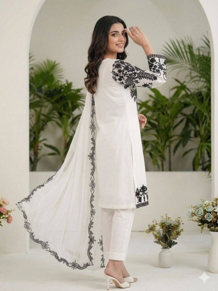 Plush White Designer Fox Georgette Top Pant Dupatta Set at Wholesale Rate Ready To Wear Collection