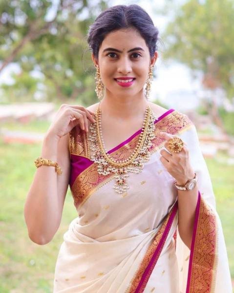 Pongal 2026 White Soft Lichi Silk Saree with Rich Jacquard Work South Indian Saree 