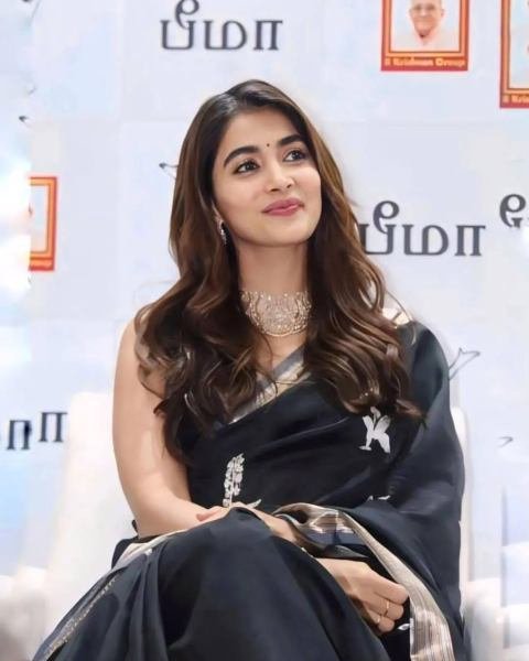 Pooja Hegde Inspired Black Silk Saree with Contrast Blouse and Jacquard Weaving South Indian Saree 