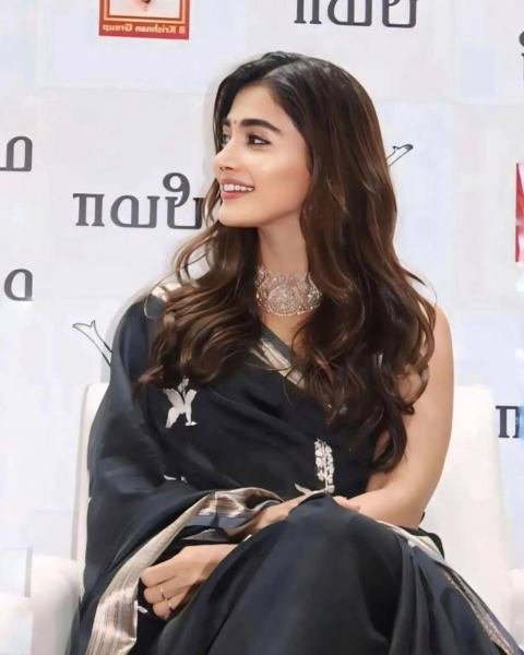 Pooja Hegde Inspired Black Silk Saree with Contrast Blouse and Jacquard Weaving South Indian Saree 