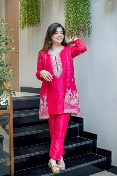 Portable Rani Pink Premium Women's Chinnon Silk Embroidered Kurti Palazzo Set CO ORD Sets