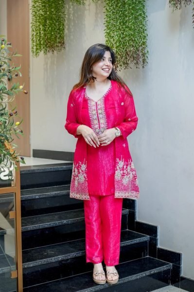 Portable Rani Pink Premium Women's Chinnon Silk Embroidered Kurti Palazzo Set CO ORD Sets