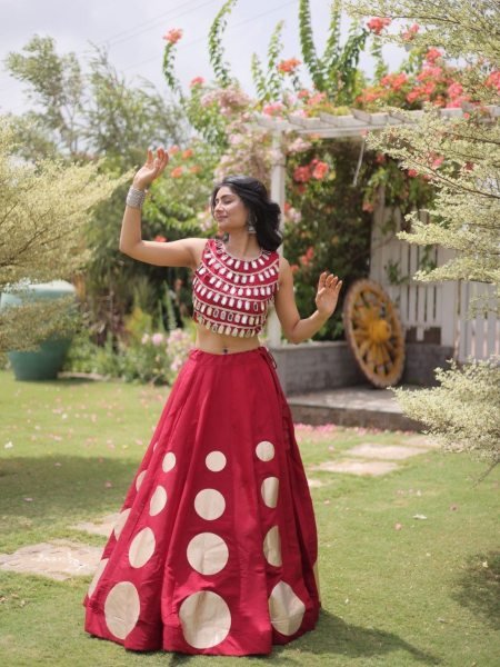 Portable Red Roman Silk Navratri Lehenga Choli with Round Gota Pattern and Mirror Lace Blouse