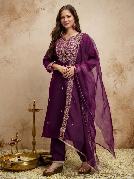 Portable Wine Chanderi Kurti Pant Set with Organza Dupatta for Casual Wear at Bulk Rate  Straight Cut Long Kurtis