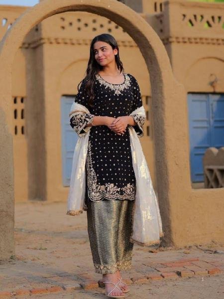 Premium Black Velvet Embroidered Kurti Pant Dupatta Set For Party Wear At Manufacturer Price 