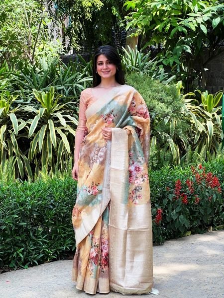 Premium Maheshwari Silk Saree With All Over Zari Weaving Pattern  Silk Sarees Wholesale