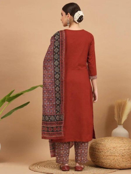 Premium Maroon Rayon Slub Printed Kurti Palazzo Set with Chanderi Printed Dupatta Printed Kurtis