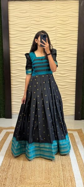 Premium Narayan Peth Silk Paithani Gown with Jacquard Border For Onam Festive Wear Anarkali Kurtis 
