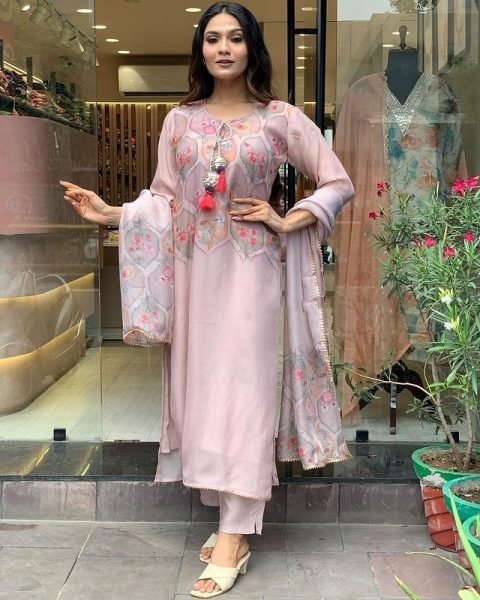 Premium Organza Kurti Pant With Dupatta With Embroidery Work  3 Piece Kurti Set