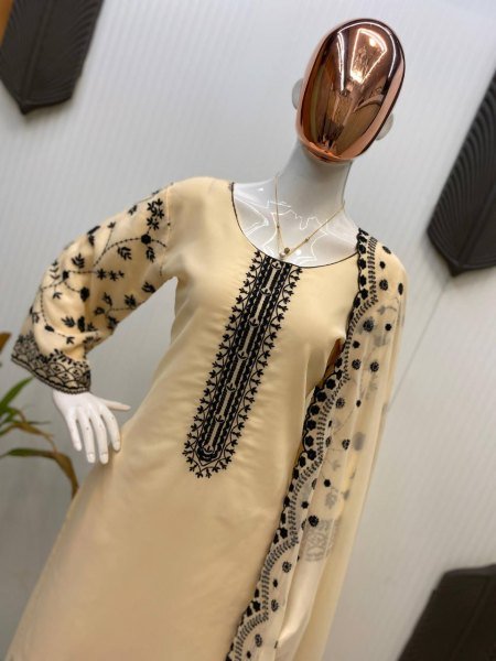 Cream Georgette Suit Set At Best Rates for Pakistani Inspired Look Ready To Wear Collection