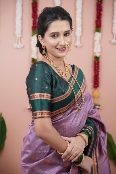 Premium Onion Pink Soft Silk Two Tone Saree with Zari Border and Contrast Pallu for Festive Wear South Indian Saree 