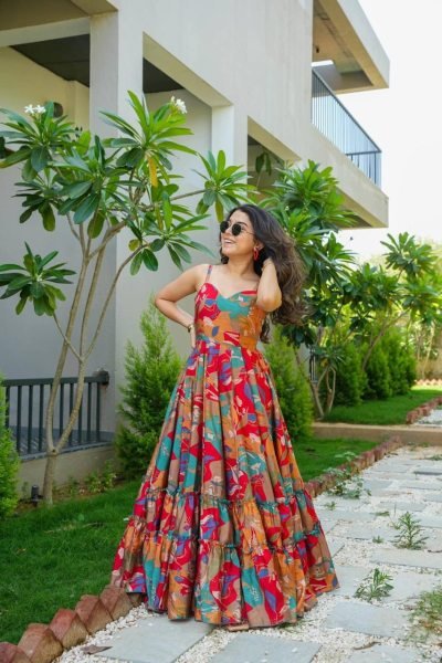 Premium Quality Chinnon Gown with Full Lining With 3 5 Meter Flare  for Resellers and Retailers Anarkali Kurtis 