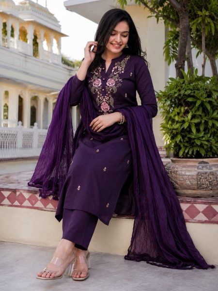 Premium Quality Slub Cotton Kurti Set comfort for festive occasions Embroidery Kurtis 