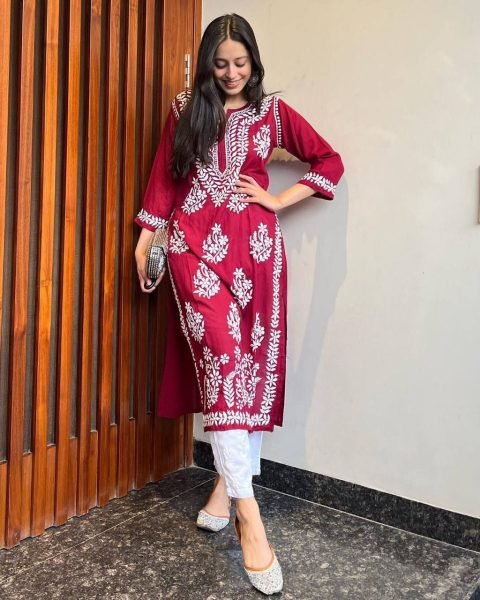 Premium Rayon Cotton Chikankari Work Kurti Set collection  Lucknowi Chikankari Kurtis Wholesale