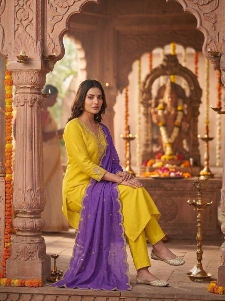 Premium Ready-to-Wear Slub Cotton Kurti Pant Set with Embroidery Work and Chinnon Dupatta Embroidery Kurtis 