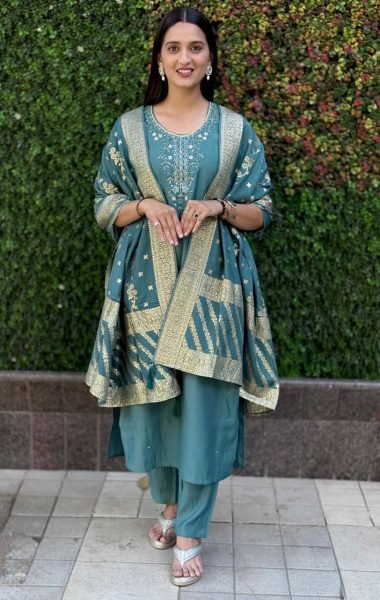 Premium Roman Silk Kurti Pant Set with Jacquard Muslin Dupatta 3 Piece Ready to Wear Collection at Best Wholesale Price  Straight Cut Long Kurtis