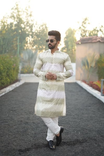 PRESENT S NEW KURTA DESIGN FOR MEN S Kurta Pajama Wholesale