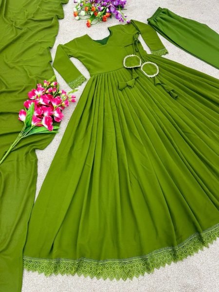 Presenting New Heavy Georgette Gown Pant   Dupatta  3 Piece Kurti Set