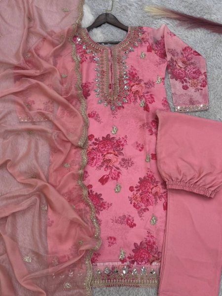 Presenting New Premium Kundan Organza Suit With Embroidery Coding Dori Sequence With Heavy Stone 3 Piece Kurti Set