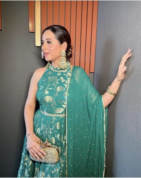 Pure Banarasi Jacquard Dola Silk Gown   Border work With Dupatta Kurti With Dupatta Wholesale