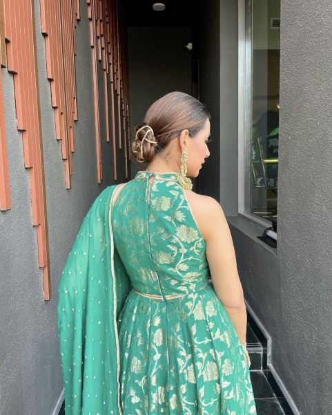 Pure Banarasi Jacquard Dola Silk Gown   Border work With Dupatta Kurti With Dupatta Wholesale