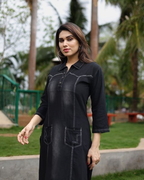 PURE COTTON DENIM WITH STYLISH WASHING EFFECT KURTi  Straight Cut Long Kurtis