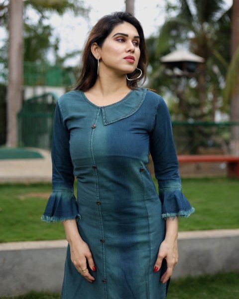 PURE COTTON DENIM WITH STYLISH WASHING EFFECT KURTi  Straight Cut Long Kurtis