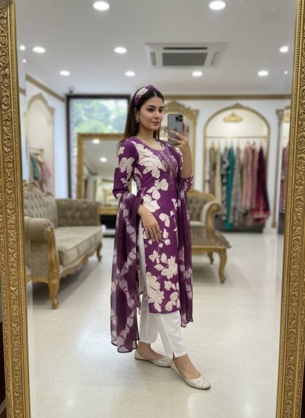 Purple Comfortable Cotton Suit Set for Women Casual and Office Wear Printed Kurtis