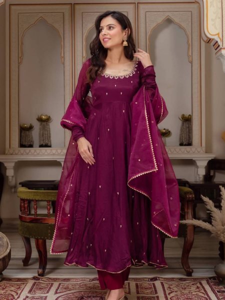 Purple Heavy Fox Georgette Embroidery Gown Set with Soft Net Dupatta Anarkali Kurtis 