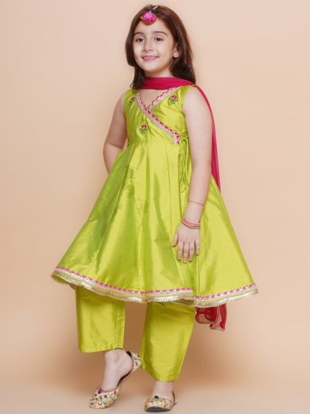 Radiant Parrot Green Silk Floral Embroidered Sleeveless Kurti Set for Resellers at Manufacturer Price Girls Wear