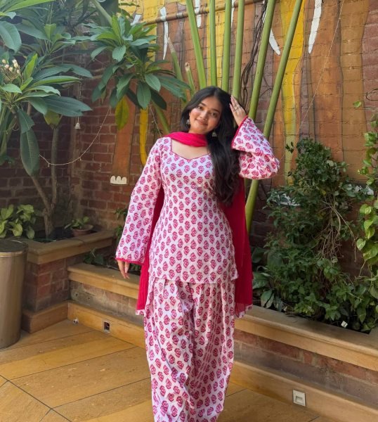 Radiant Pink Pure Cambric Cotton Kurta Farshi Pant Set With Dupatta For Affordable Wholesale Prices Ready To Wear Collection