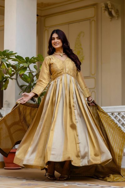 Rakshabandhan Festive Gown with Heavy Embroidery and 3 5 Meter Flair at Wholesale Rate Anarkali Kurtis 