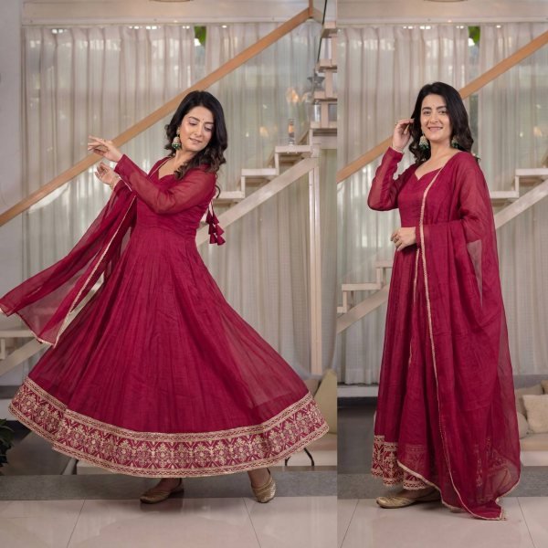 Magnetic Rani Pink Crunchy Silk Anarkali Set With For Side Lace Border In dupatta For Party Wear Ready To Wear Collection