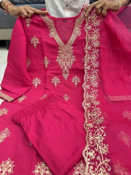 Rashmika Mandanna Wearing Pink Embroidered Kurta Set With a Matching Dupatta Embroidery Kurtis 