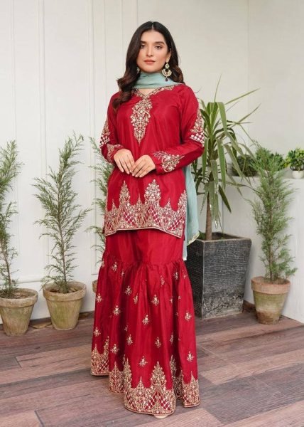 Readymade Red Sharara Set for Mother Daughter Family Twinning Combo at Wholesale Rate Mom-Doughter Collection