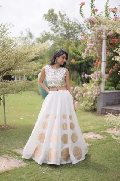 Recyclable White Party Wear Roman Silk Lehenga Choli with Sleeveless Mirror Lace Blouse Navratri Lehnega Choli