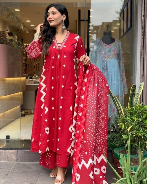 RED ANARKALI HEAVY PURE COTTON SUIT SET  3 Piece Kurti Set