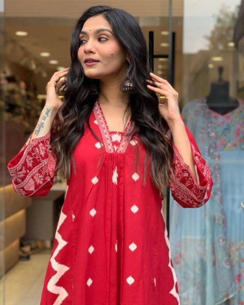 RED ANARKALI HEAVY PURE COTTON SUIT SET  3 Piece Kurti Set