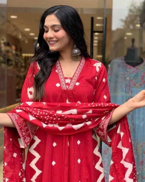 RED ANARKALI HEAVY PURE COTTON SUIT SET  3 Piece Kurti Set