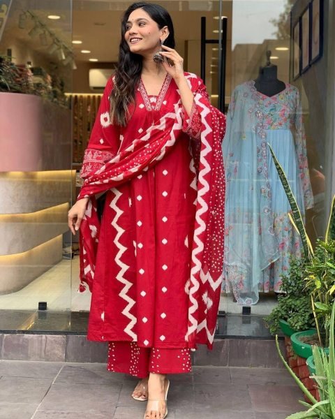 RED ANARKALI HEAVY PURE COTTON SUIT SET  3 Piece Kurti Set