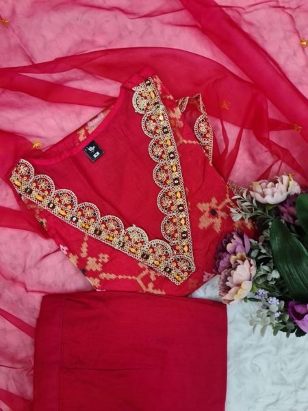Red Color Embroidery Work Kurti Pant With Organza Dupatta  3 Piece Kurti Set