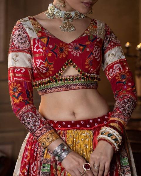 Red Color Navratri Chaniya Choli Set with Mirror Work & Dupatta For Girls at Wholesale Rate  Navratri Lehnega Choli