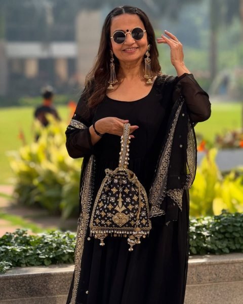 Refined Black Georgette Embroidery Sequin Work Gown at Manufacturer Rate Plus Size Kurti / Gown