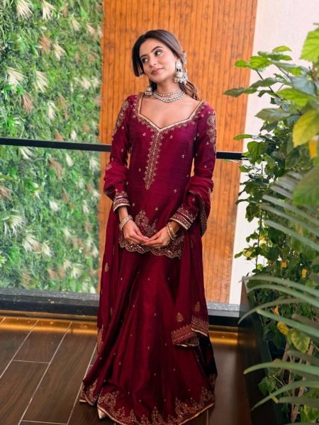 Refined Vichitra Silk Kurti Flared Palazzo Set With Zari Embroidery Work Dupatta For Party Ready To Wear Collection
