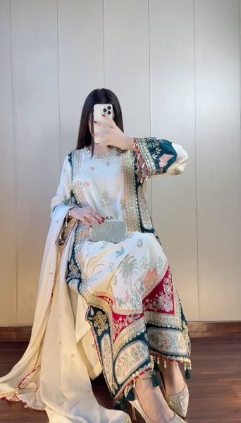 Refined White Designer Star Silk Kaftan Set with Rangoli Embroidered Dupatta For Bulk Order Ready To Wear Collection