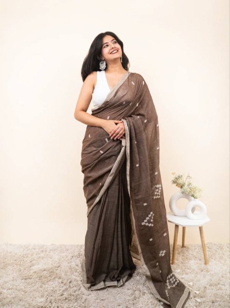 Regal Brown Linen Cotton Digital Printed Saree with Blouse at Manufacturer Rate Printed Cotton Sarees Wholesale