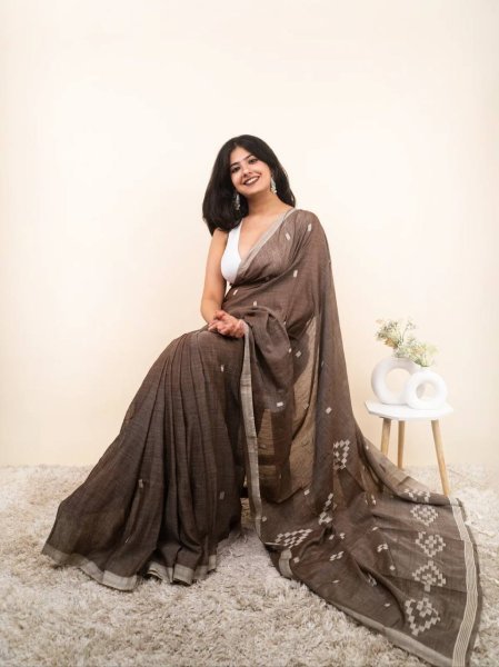 Regal Brown Linen Cotton Digital Printed Saree with Blouse at Manufacturer Rate Printed Cotton Sarees Wholesale